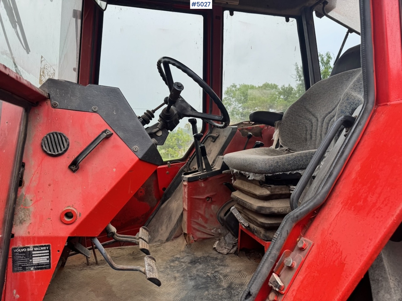 Трактор 1985 Volvo Valmet 805 Turbo 4x4 w/ Front loader: снимка 32