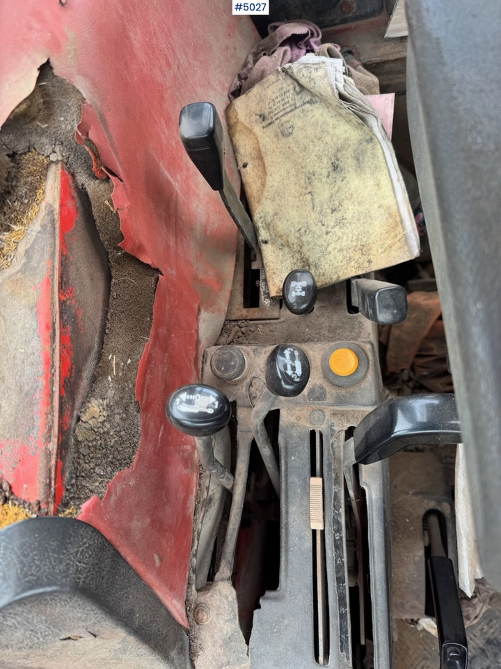 Трактор 1985 Volvo Valmet 805 Turbo 4x4 w/ Front loader: снимка 28