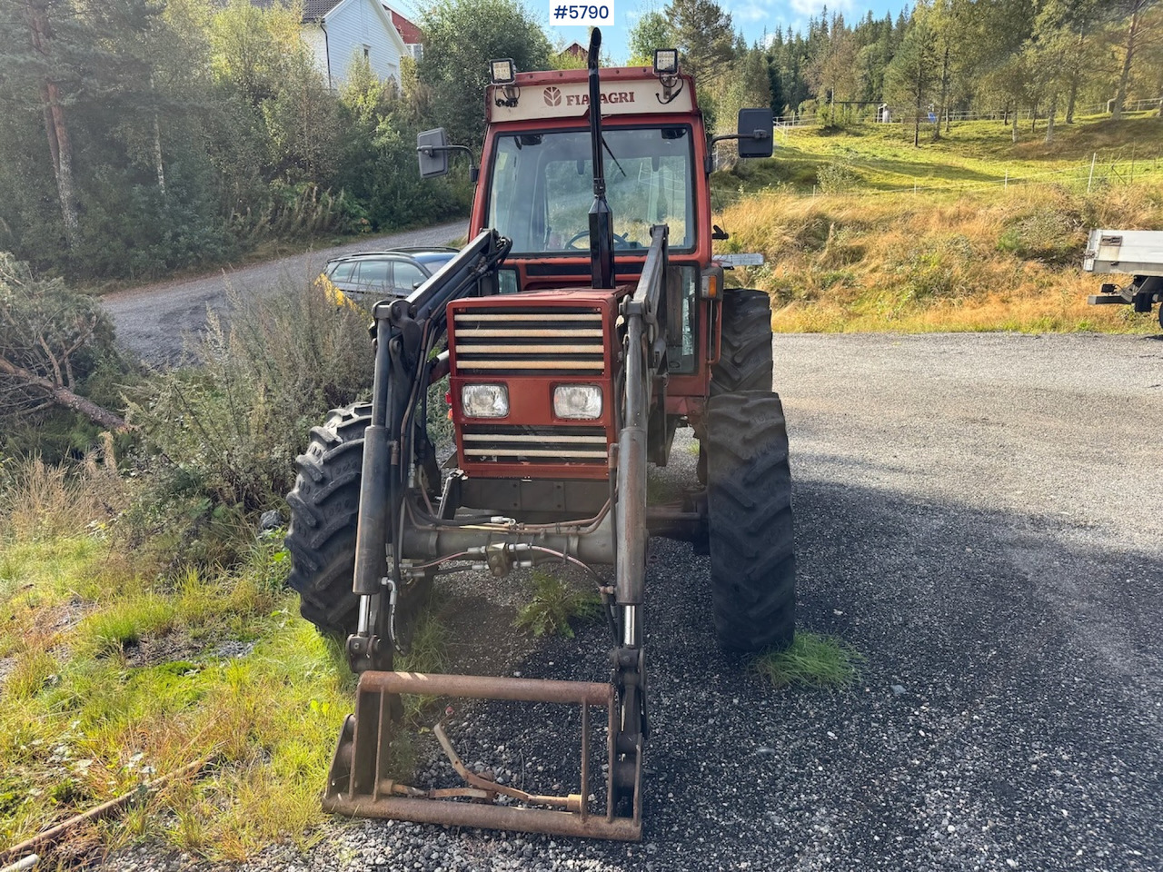 1986 Fiat 70-90 DT w/ front loader. - Трактор: снимка 3 1986 Fiat 70-90 DT w/ front loader. - Трактор: снимка 3