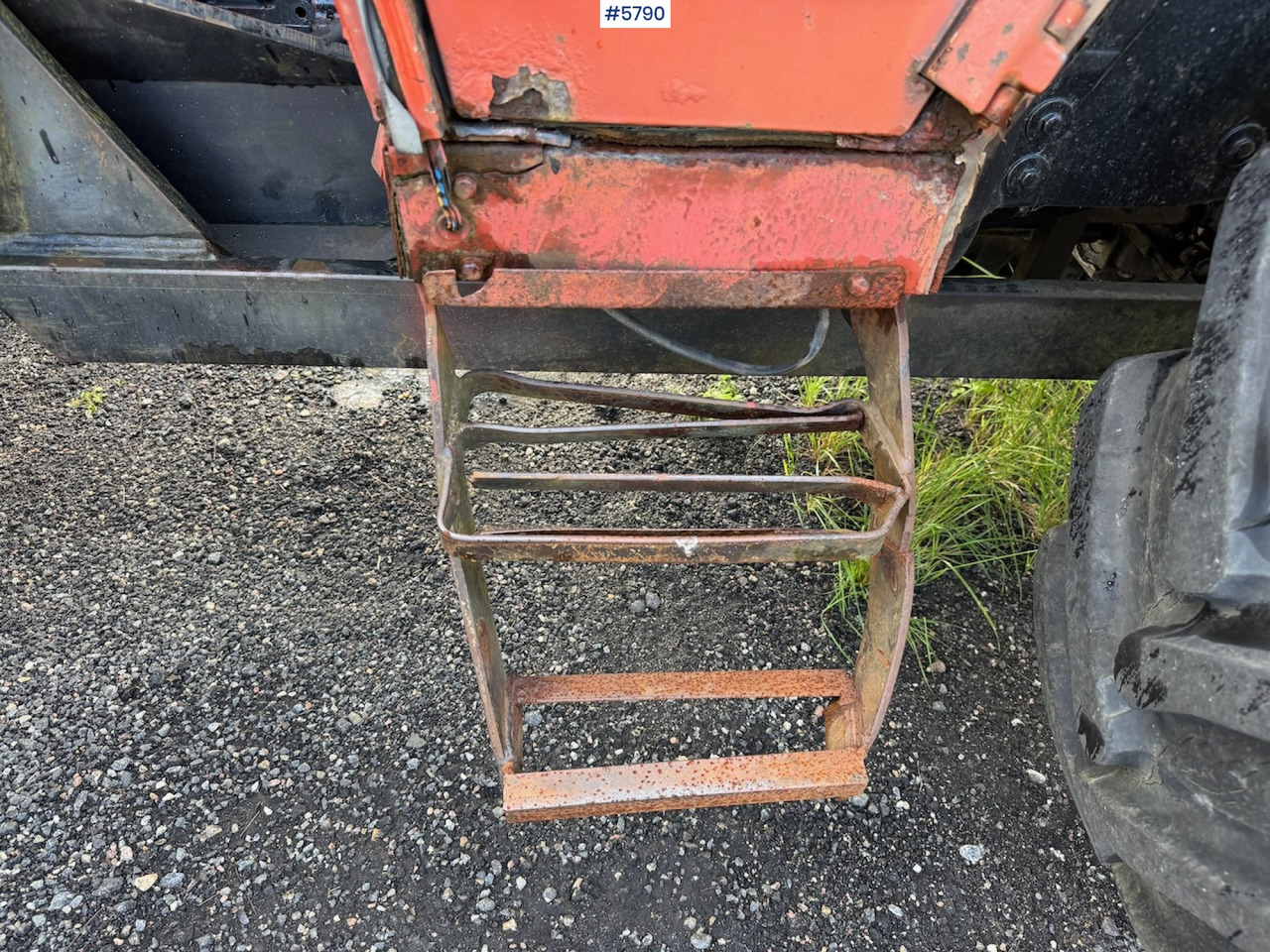 Лизинг на  1986 Fiat 70-90 DT w/ front loader. 1986 Fiat 70-90 DT w/ front loader.: снимка 11