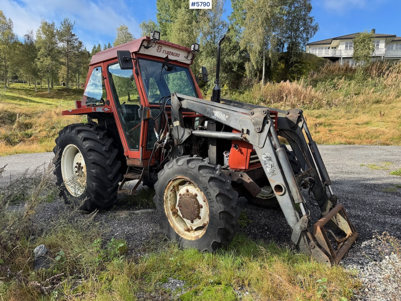 1986 Fiat 70-90 DT w/ front loader. - Трактор: снимка 5 1986 Fiat 70-90 DT w/ front loader. - Трактор: снимка 5