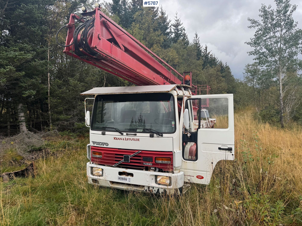 1986 Volvo FL614 with Lift. SEE VIDEO! - Автовишка: снимка 2 1986 Volvo FL614 with Lift. SEE VIDEO! - Автовишка: снимка 2