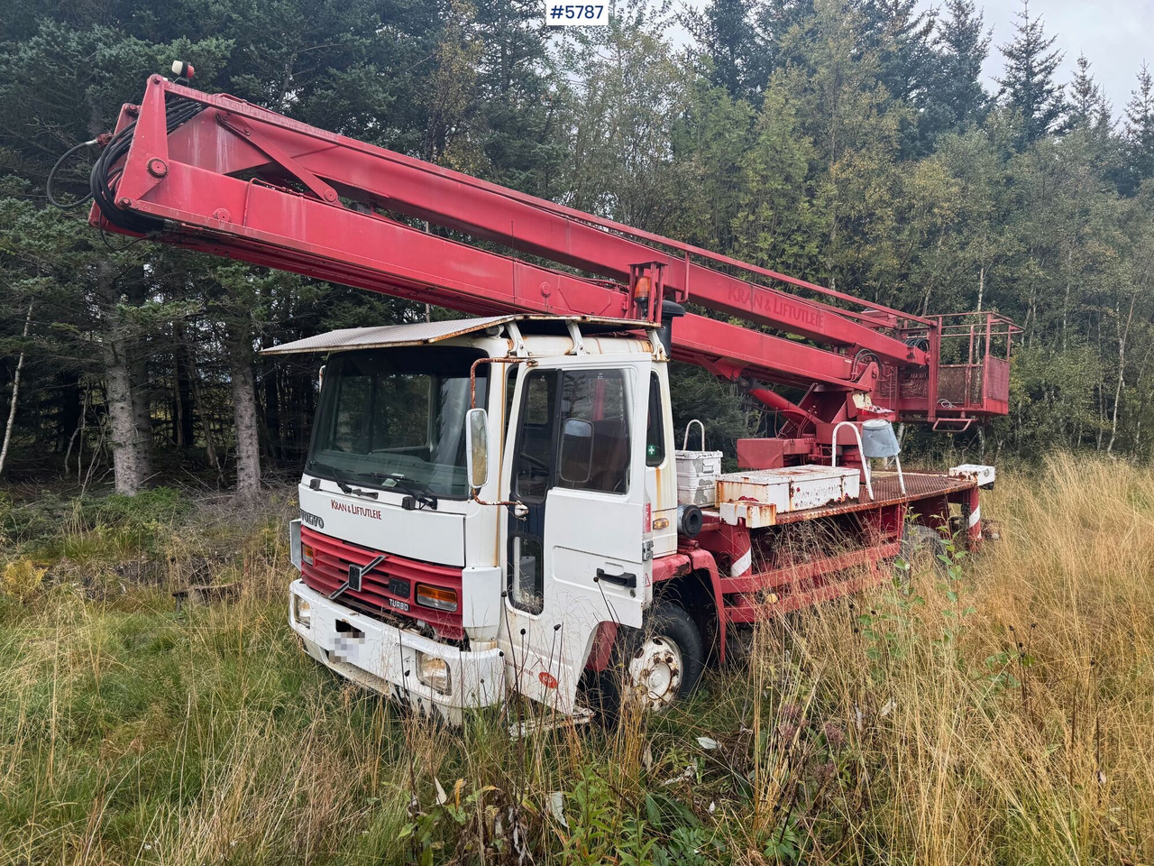 1986 Volvo FL614 with Lift. SEE VIDEO! - Автовишка: снимка 1 1986 Volvo FL614 with Lift. SEE VIDEO! - Автовишка: снимка 1