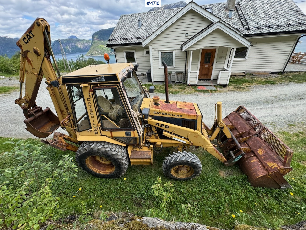 1987 Cat 426 Backhoe Loader with multiple buckets - Трактор: снимка 4 1987 Cat 426 Backhoe Loader with multiple buckets - Трактор: снимка 4