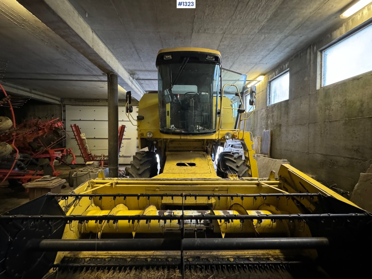 1992 New Holland TC52 Combine - Зърнокомбайн: снимка 3 1992 New Holland TC52 Combine - Зърнокомбайн: снимка 3