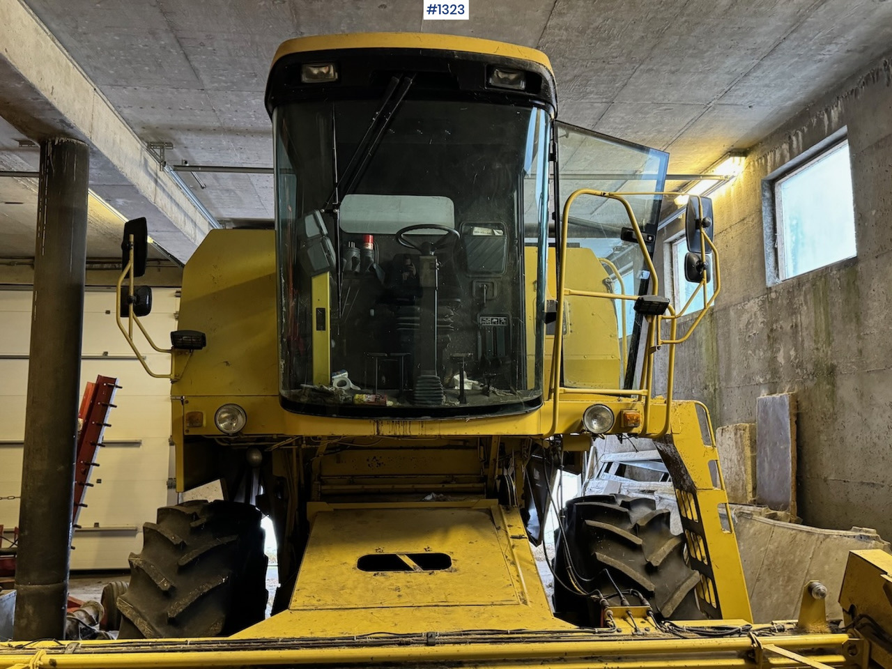 1992 New Holland TC52 Combine - Зърнокомбайн: снимка 4 1992 New Holland TC52 Combine - Зърнокомбайн: снимка 4