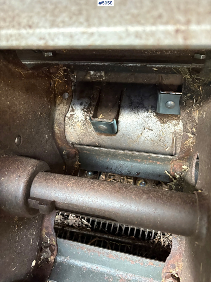 Лизинг на  1993 Claas Commandor 228 CS 1993 Claas Commandor 228 CS: снимка 8