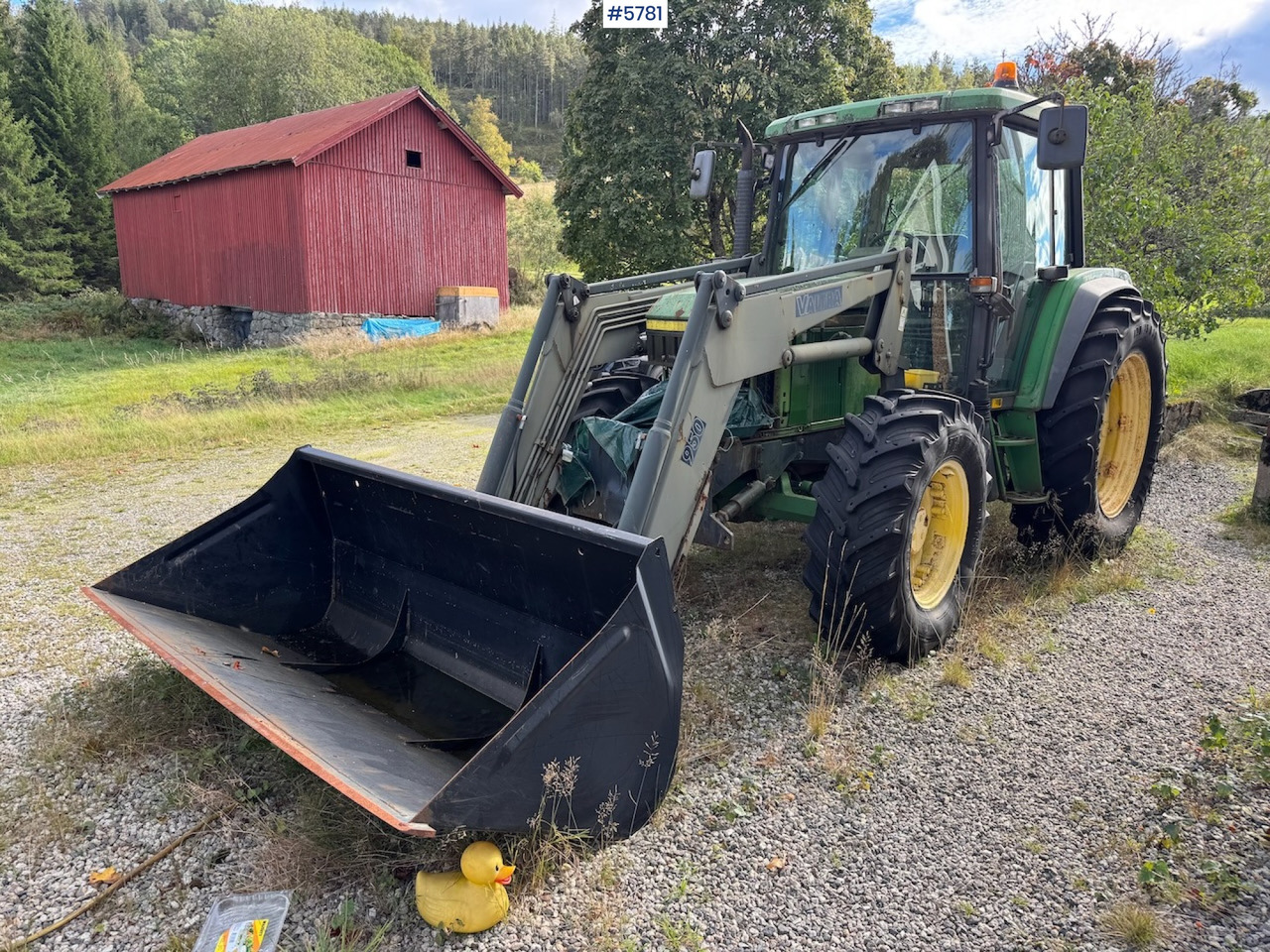 1993 John Deere 6300 w/ front loader and plow plate. - Трактор: снимка 2 1993 John Deere 6300 w/ front loader and plow plate. - Трактор: снимка 2