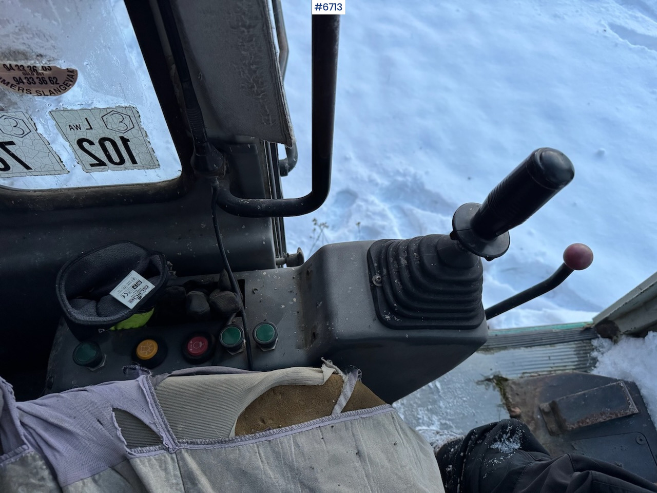 Мини багер 1994 Komatsu PC 95 w/ 2 buckets.: снимка 14 Мини багер 1994 Komatsu PC 95 w/ 2 buckets.: снимка 14