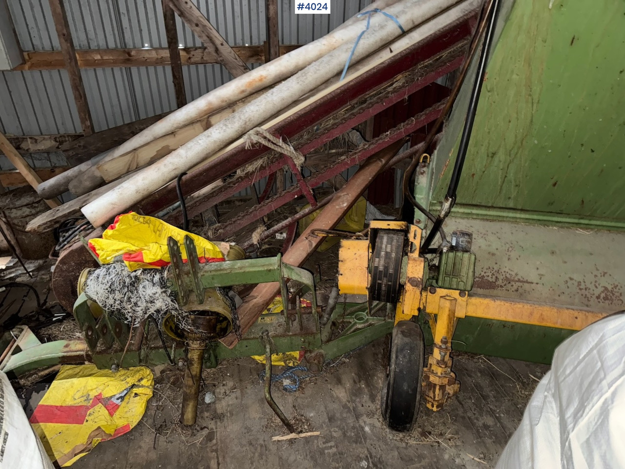 1994 Serigstad 35 harvester with tractor part - Машина за сено и фураж: снимка 2 1994 Serigstad 35 harvester with tractor part - Машина за сено и фураж: снимка 2