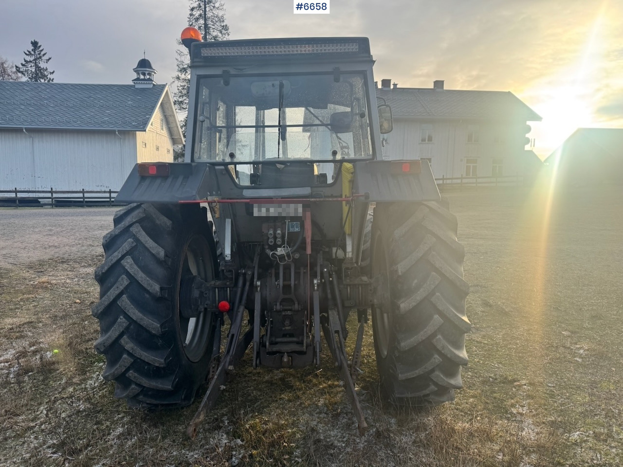 1995 Massey Ferguson 390T w/ Front Loader. - Трактор: снимка 5 1995 Massey Ferguson 390T w/ Front Loader. - Трактор: снимка 5