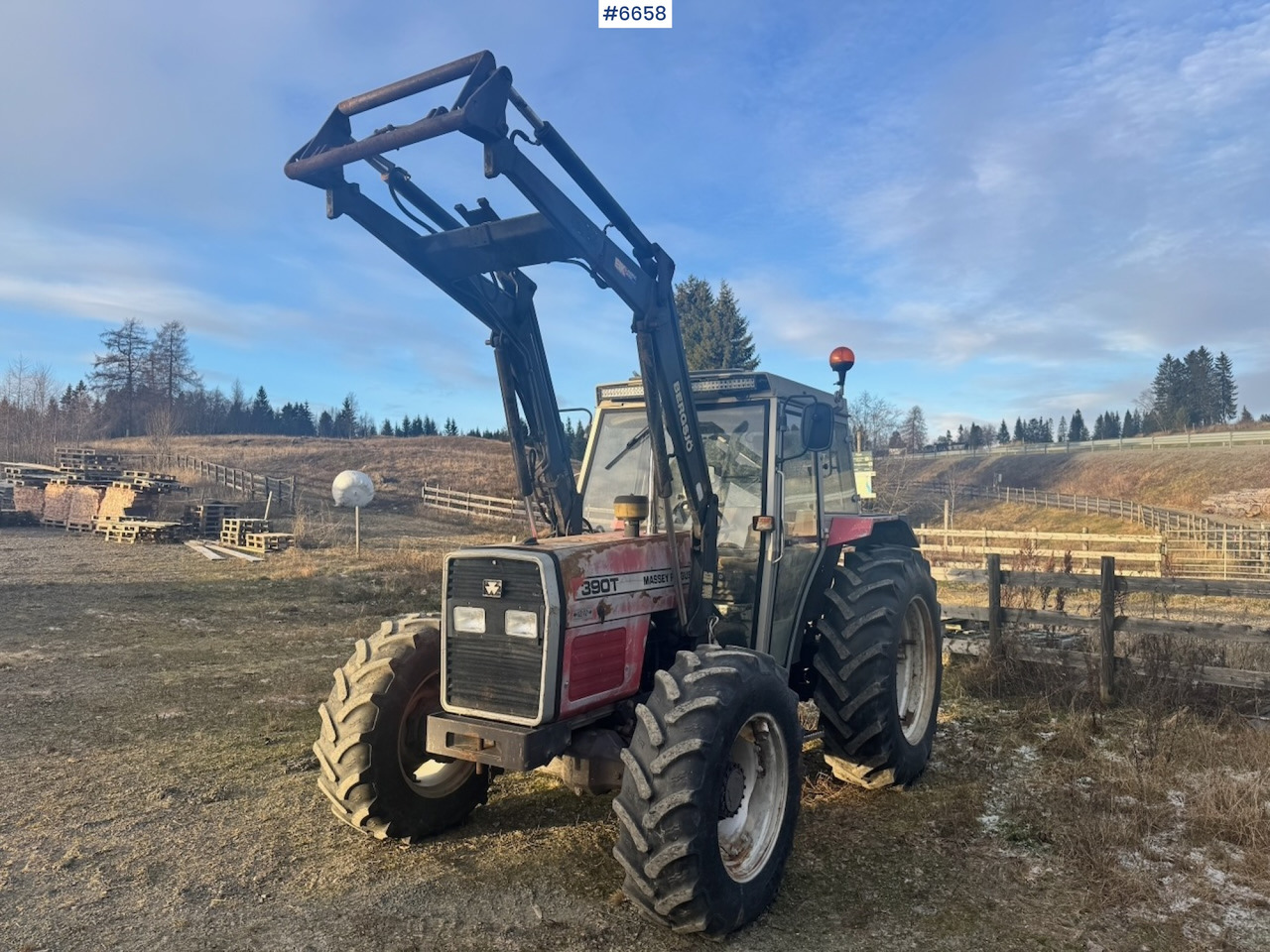 1995 Massey Ferguson 390T w/ Front Loader. - Трактор: снимка 1 1995 Massey Ferguson 390T w/ Front Loader. - Трактор: снимка 1
