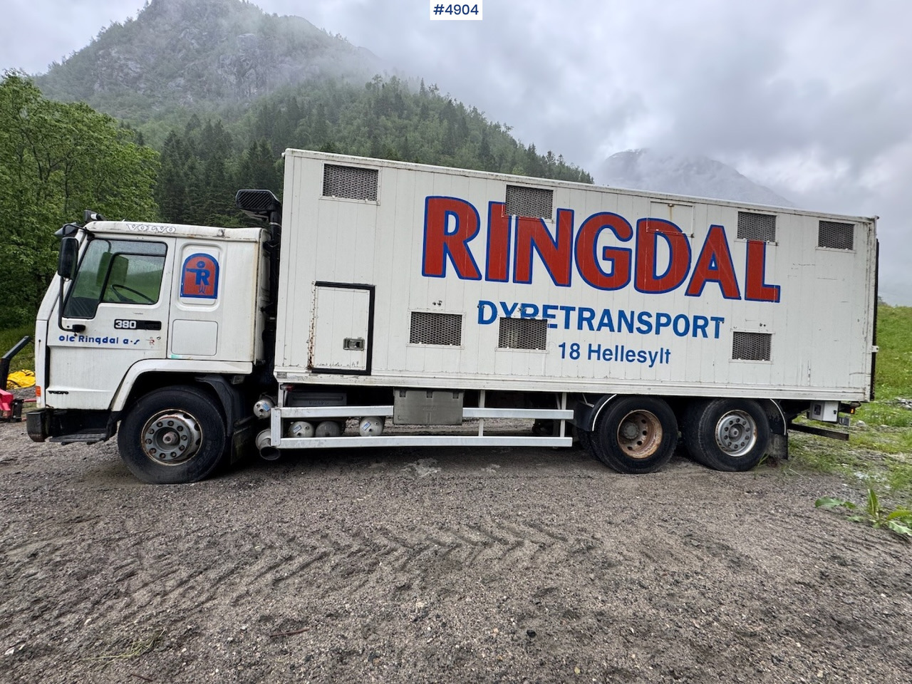 1996 Volvo FL12 6x2 Animal transport. - За превоз на животни камион: снимка 2 1996 Volvo FL12 6x2 Animal transport. - За превоз на животни камион: снимка 2