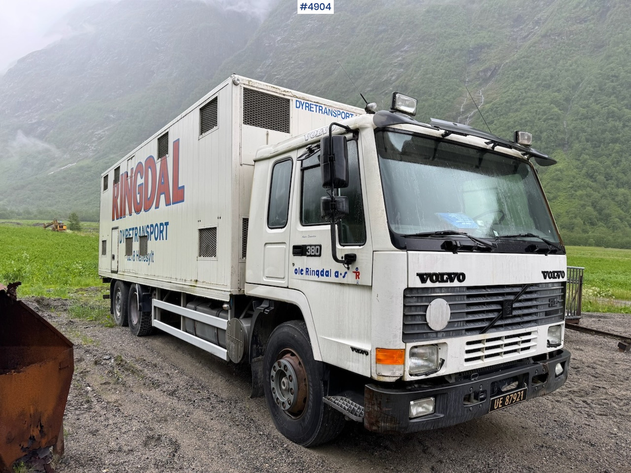 1996 Volvo FL12 6x2 Animal transport. - За превоз на животни камион: снимка 3 1996 Volvo FL12 6x2 Animal transport. - За превоз на животни камион: снимка 3