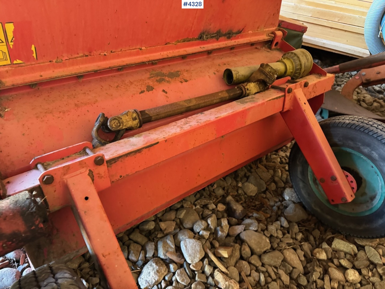 1997 Kverneland TA1350 forhøster m/ traktordel - Машина за сено и фураж: снимка 4 1997 Kverneland TA1350 forhøster m/ traktordel - Машина за сено и фураж: снимка 4