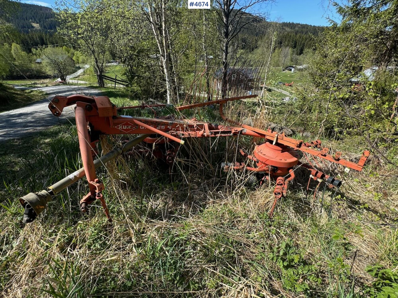 1998 Kuhn GRS 25 - Машина за сено и фураж: снимка 1 1998 Kuhn GRS 25 - Машина за сено и фураж: снимка 1