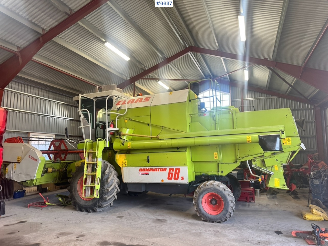1999 Claas Dominator 68 S combine harvester with twin wheels. Well-maintained / Recently upgraded! - Зърнокомбайн: снимка 1 1999 Claas Dominator 68 S combine harvester with twin wheels. Well-maintained / Recently upgraded! - Зърнокомбайн: снимка 1