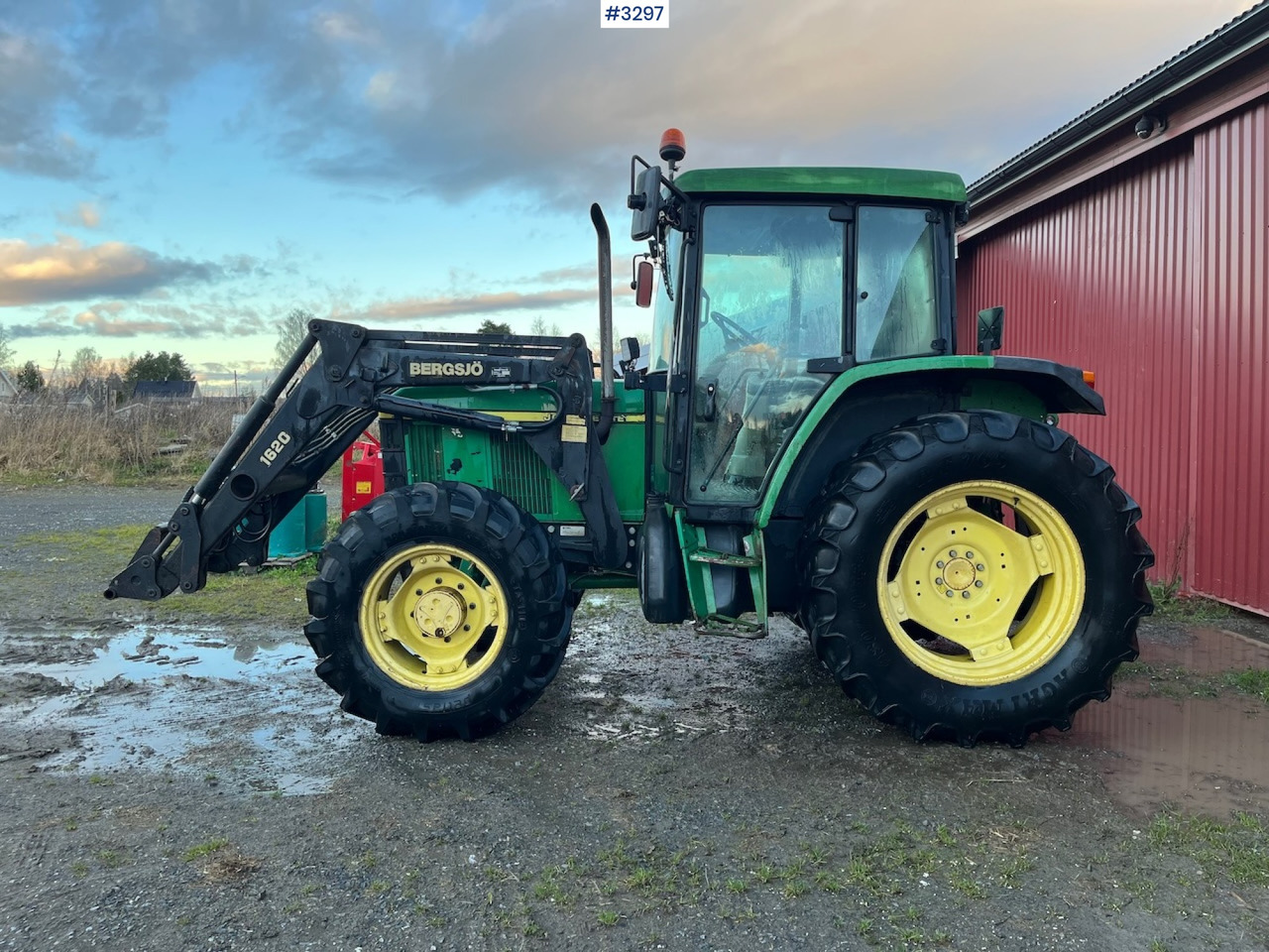 1999 John Deere 6210 SE with Front Loader - Трактор: снимка 2 1999 John Deere 6210 SE with Front Loader - Трактор: снимка 2
