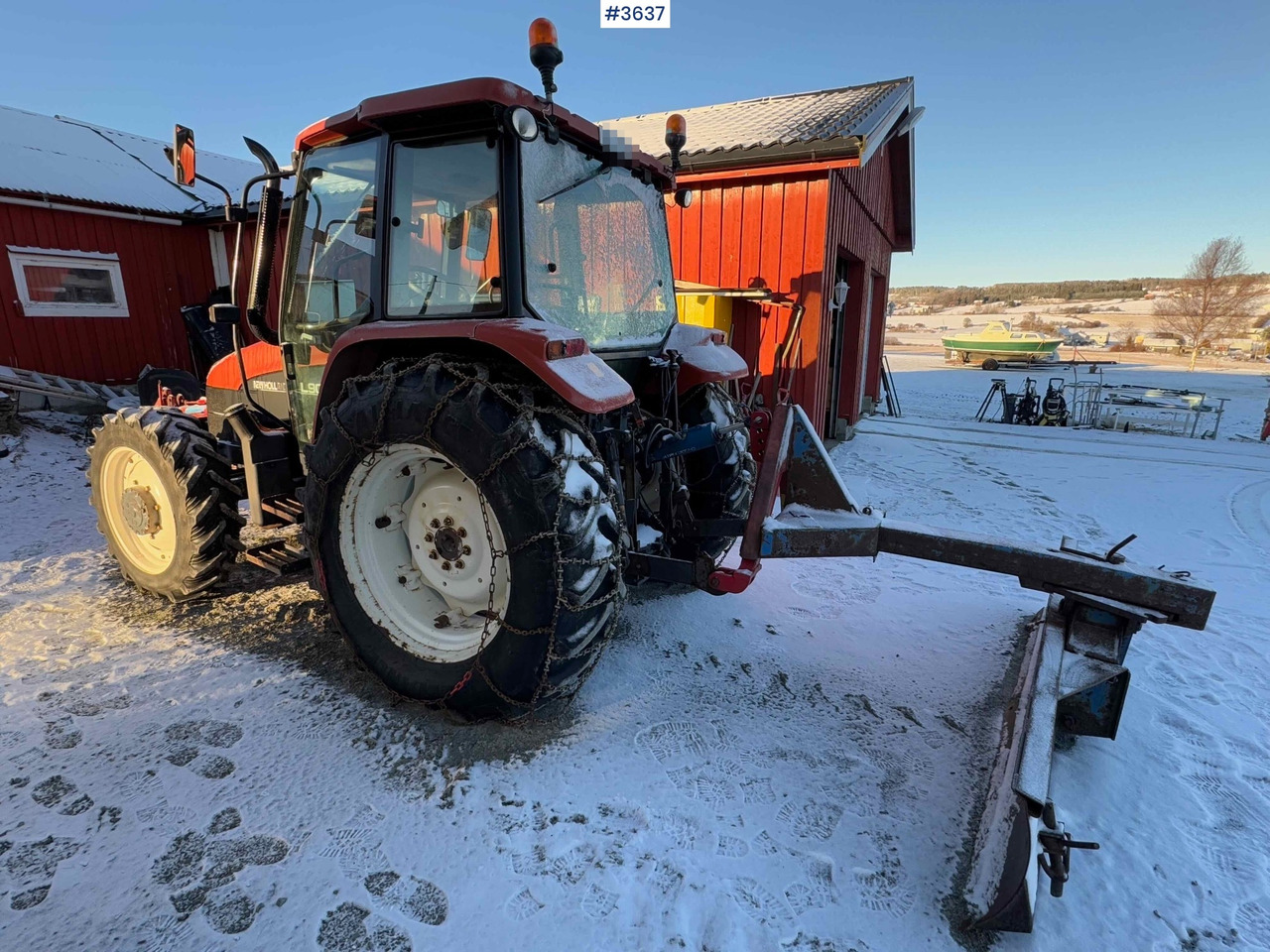 1999 New Holland TL90 with chain for sale! - Трактор: снимка 4 1999 New Holland TL90 with chain for sale! - Трактор: снимка 4