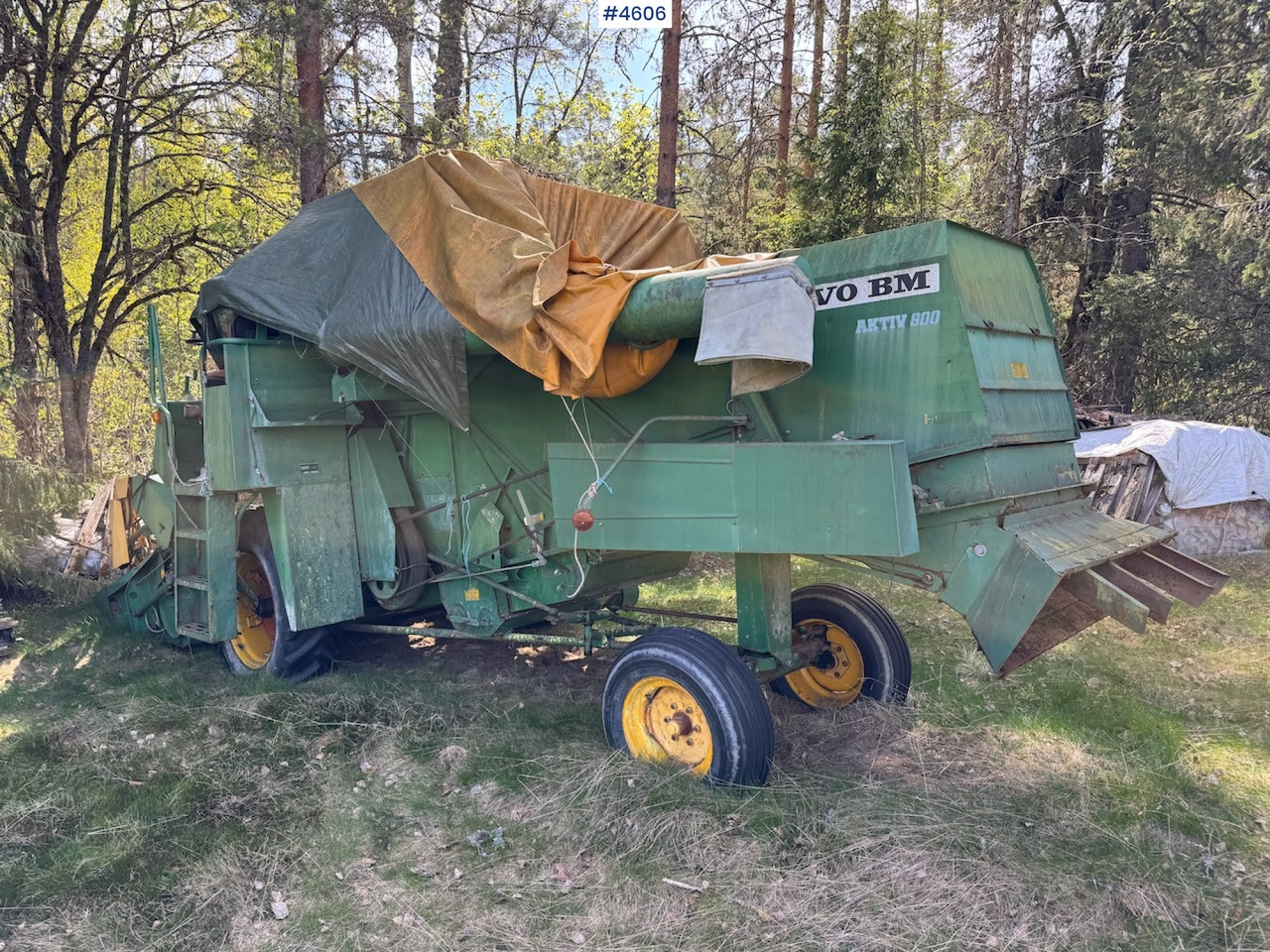 2 Volvo BM Aktiv 800 threshers - Зърнокомбайн: снимка 5 2 Volvo BM Aktiv 800 threshers - Зърнокомбайн: снимка 5