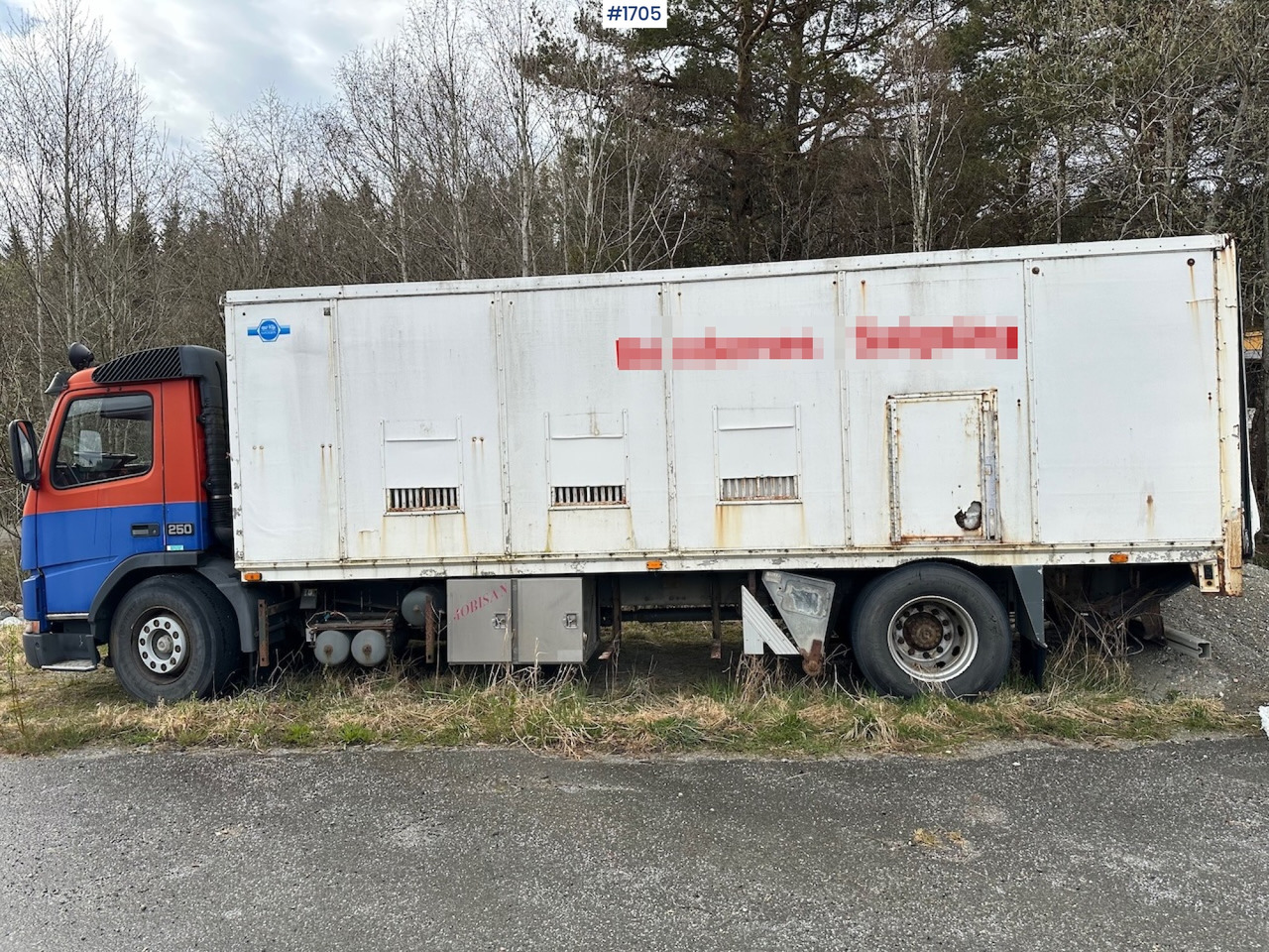 2000 Volvo 250 4x2 reparasjonsobjekt - Камион фургон: снимка 5 2000 Volvo 250 4x2 reparasjonsobjekt - Камион фургон: снимка 5