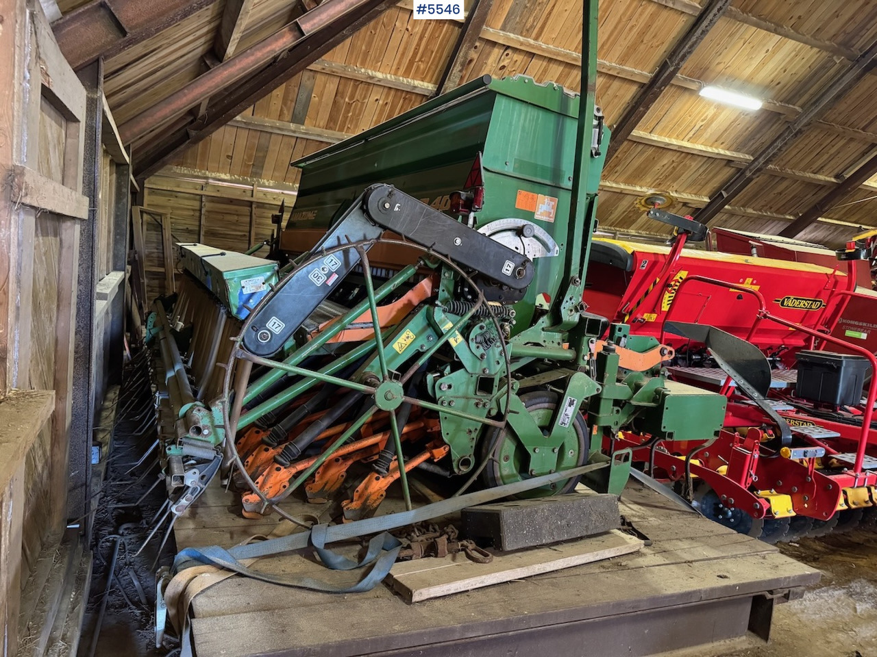 2002 Amazone VE 401 seed drill. - Сеялка: снимка 3 2002 Amazone VE 401 seed drill. - Сеялка: снимка 3