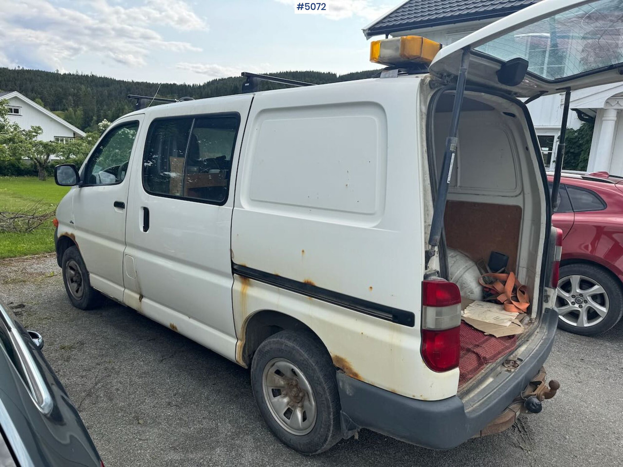 2003 Toyota Hiace 4wd - Товарен бус: снимка 3 2003 Toyota Hiace 4wd - Товарен бус: снимка 3