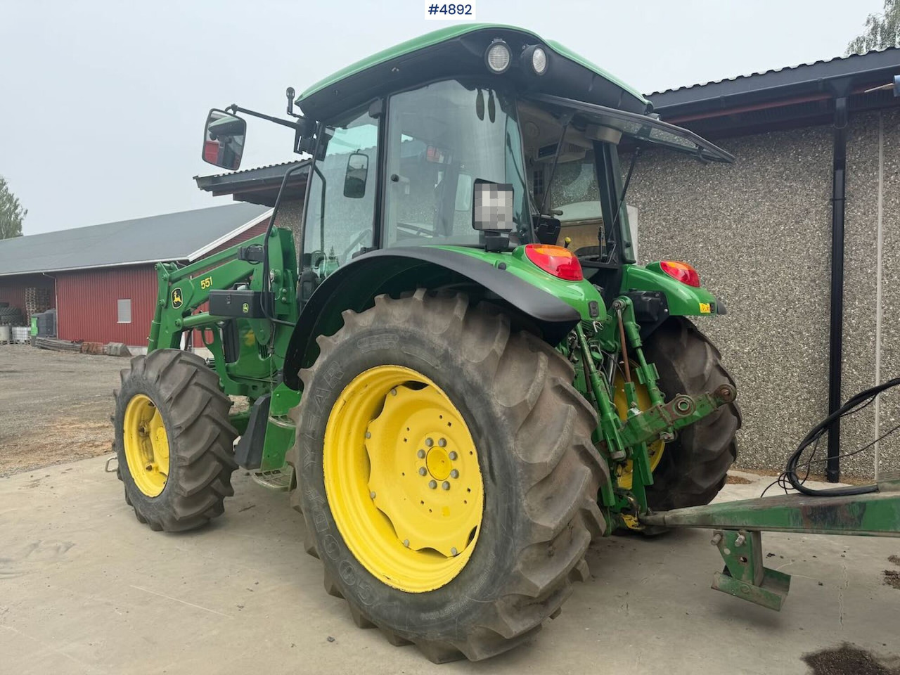 2004 John Deere 5720 4x4 w/ front loader - Трактор: снимка 3 2004 John Deere 5720 4x4 w/ front loader - Трактор: снимка 3