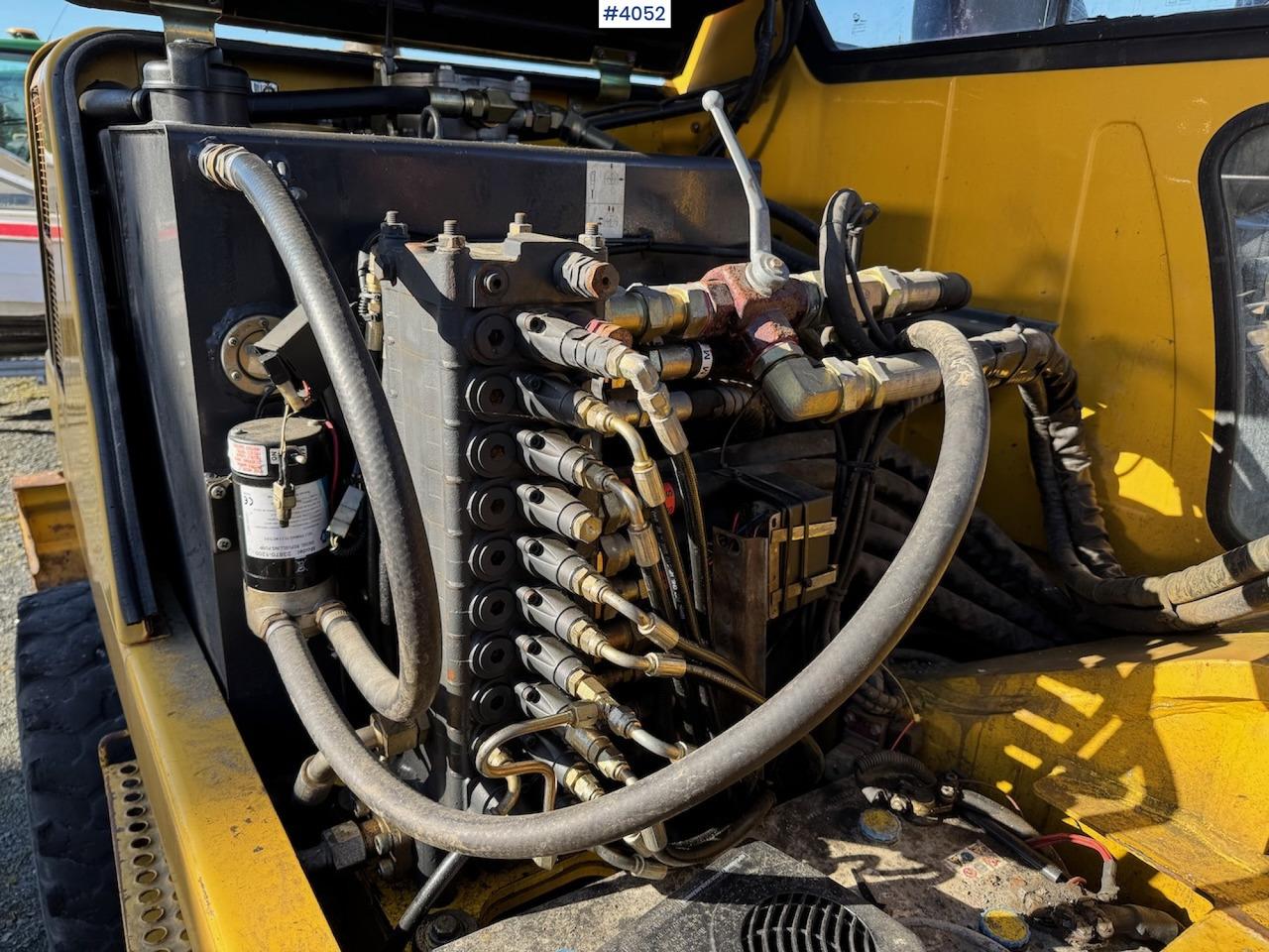 2004 Komatsu PW 110R - Багер: снимка 4 2004 Komatsu PW 110R - Багер: снимка 4