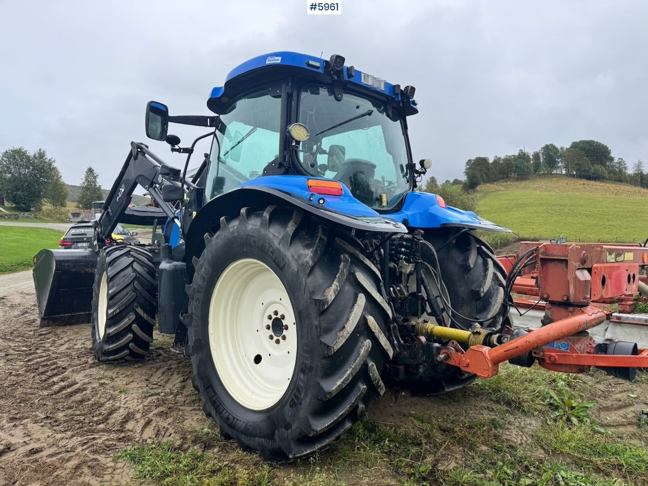 2004 New Holland TS115A with front loader - Трактор: снимка 5 2004 New Holland TS115A with front loader - Трактор: снимка 5