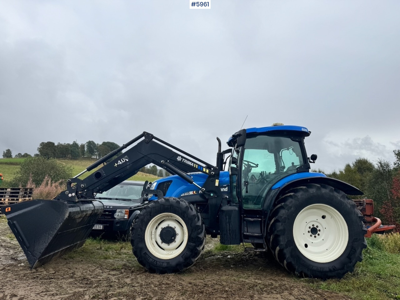 2004 New Holland TS115A with front loader - Трактор: снимка 1 2004 New Holland TS115A with front loader - Трактор: снимка 1