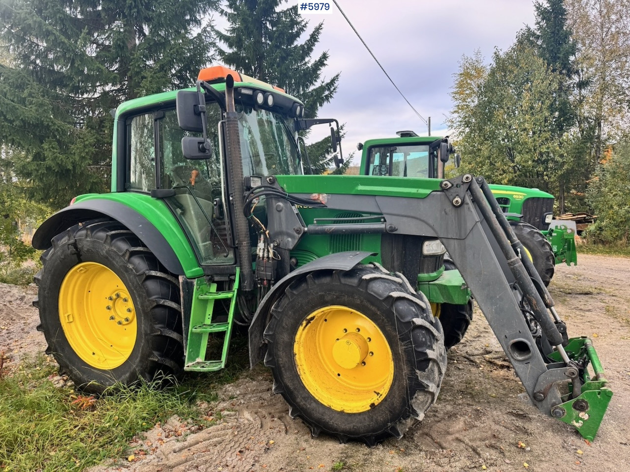 2005 John Deere 6420 with Front Loader - Трактор: снимка 3 2005 John Deere 6420 with Front Loader - Трактор: снимка 3