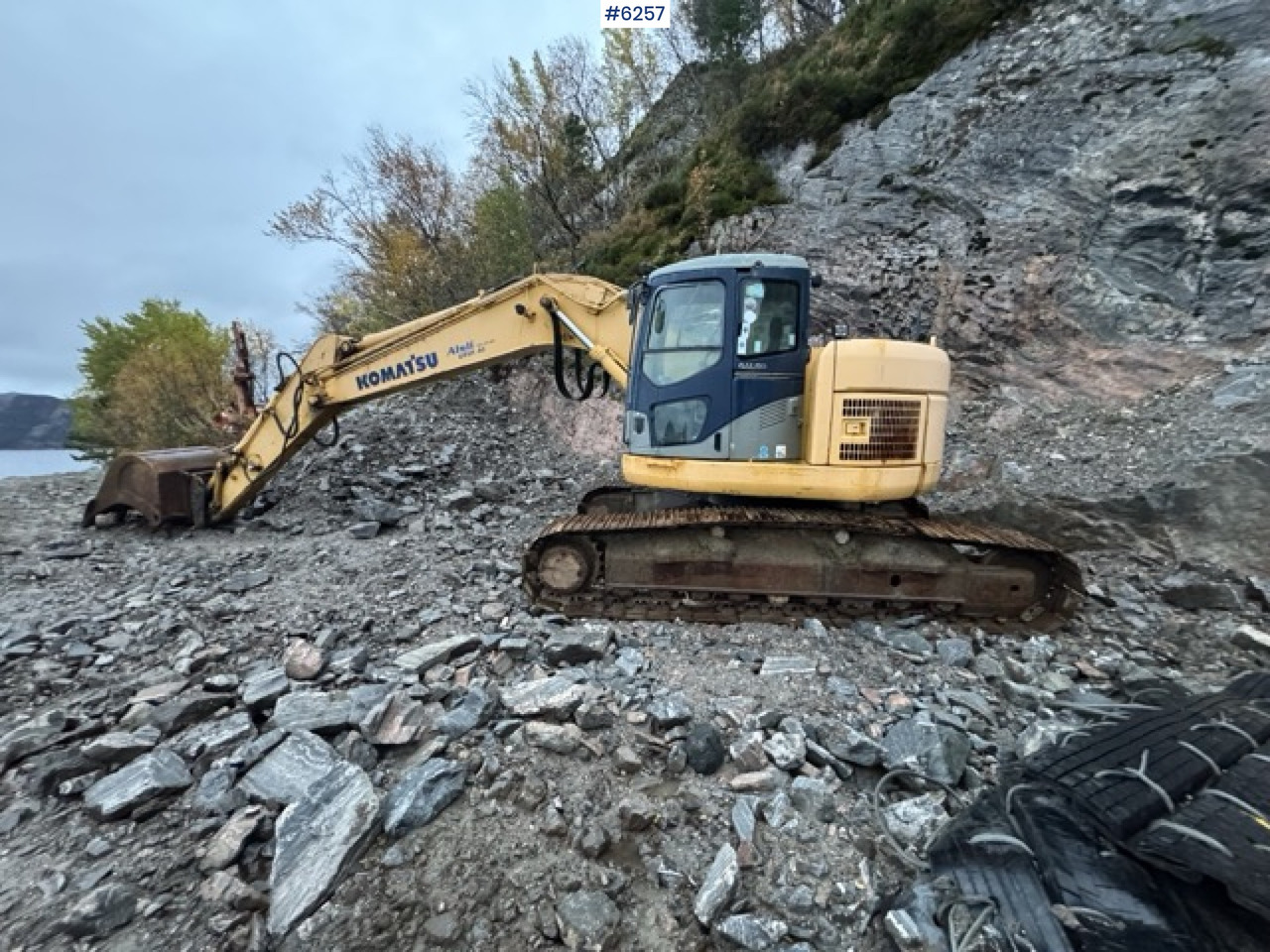 2005 Komatsu PC228 USLC-3K with Digging Bucket – SEE VIDEO! - Багер: снимка 1 2005 Komatsu PC228 USLC-3K with Digging Bucket – SEE VIDEO! - Багер: снимка 1