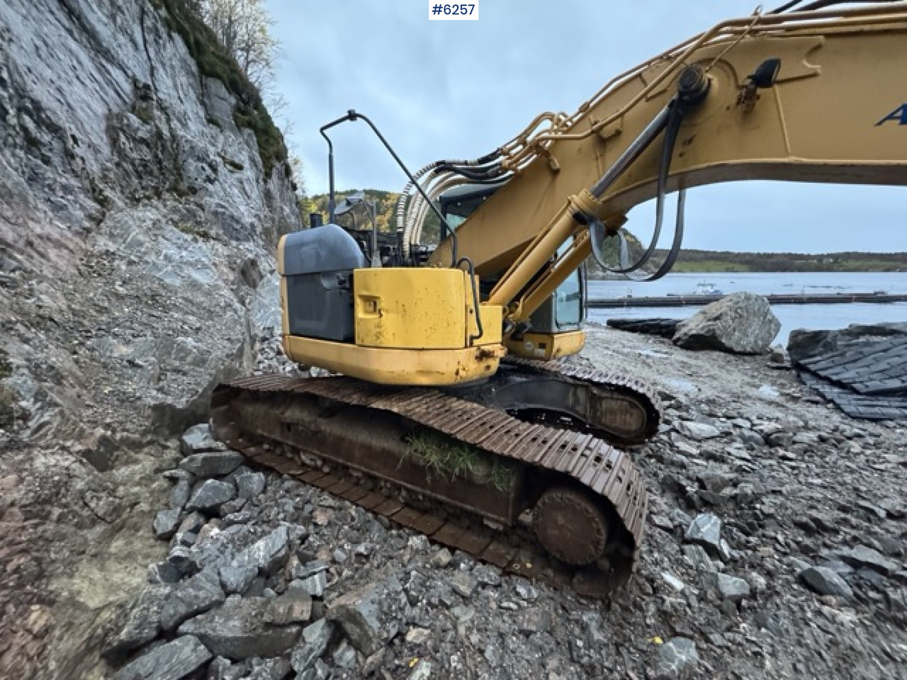 2005 Komatsu PC228 USLC-3K with Digging Bucket – SEE VIDEO! - Багер: снимка 5 2005 Komatsu PC228 USLC-3K with Digging Bucket – SEE VIDEO! - Багер: снимка 5