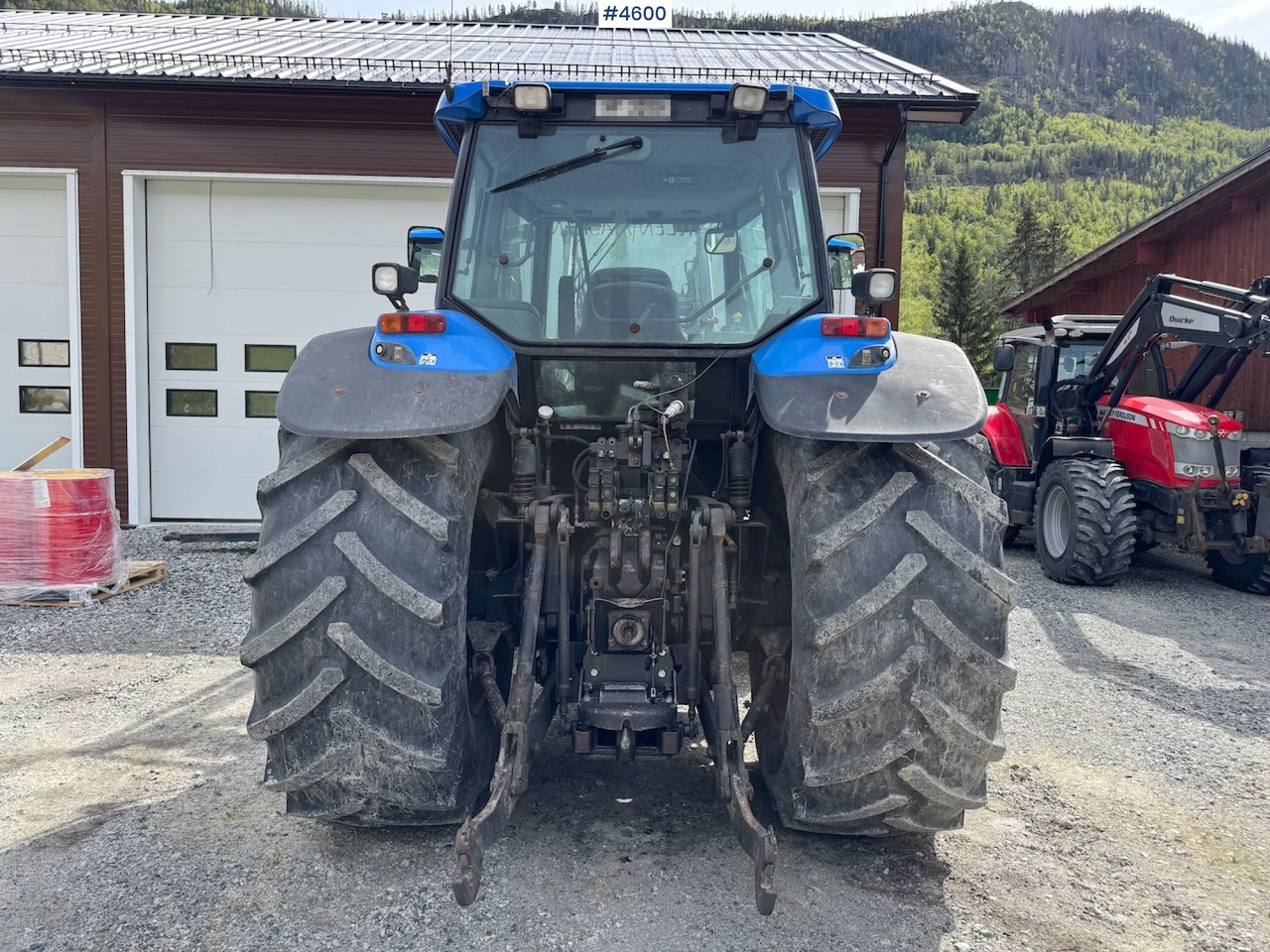 2005 New Holland TM190 w/front loader - Трактор: снимка 4 2005 New Holland TM190 w/front loader - Трактор: снимка 4