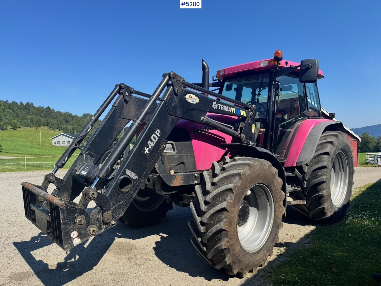 2006 Case MXM120 4x4 with front loader - Трактор: снимка 1 2006 Case MXM120 4x4 with front loader - Трактор: снимка 1