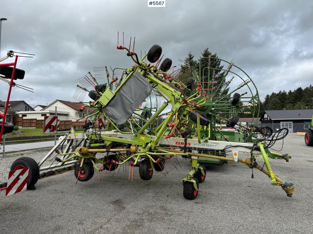 2006 Claas Volto 1320 T - Машина за сено и фураж: снимка 4 2006 Claas Volto 1320 T - Машина за сено и фураж: снимка 4