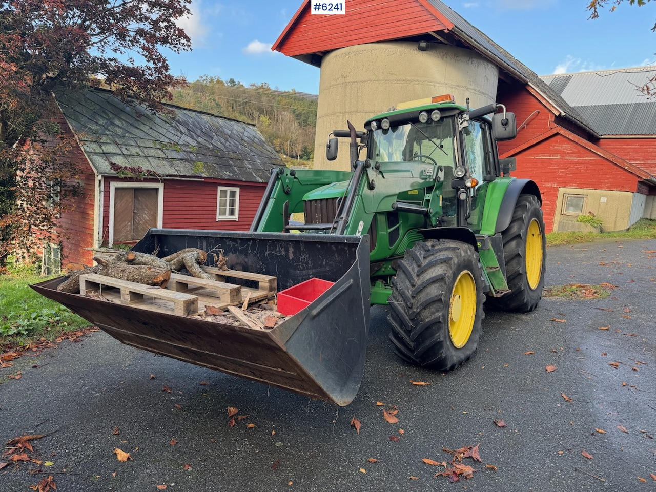 2007 John Deere 6530 w/ AutoPower and front loader. - Трактор: снимка 2 2007 John Deere 6530 w/ AutoPower and front loader. - Трактор: снимка 2