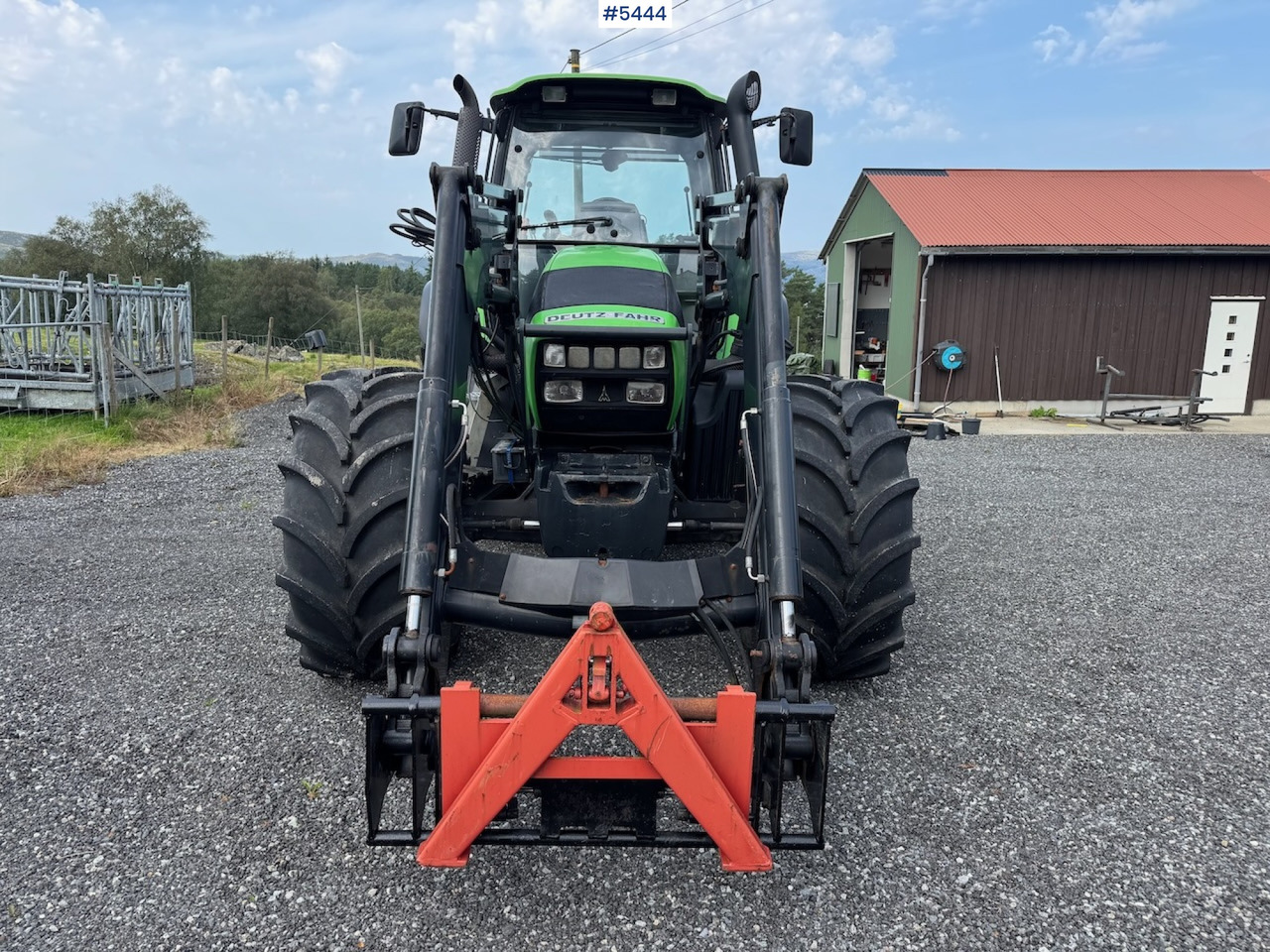 2008 Deutz Fahr Agrotron 150.7 w/ front loader. - Трактор: снимка 2 2008 Deutz Fahr Agrotron 150.7 w/ front loader. - Трактор: снимка 2