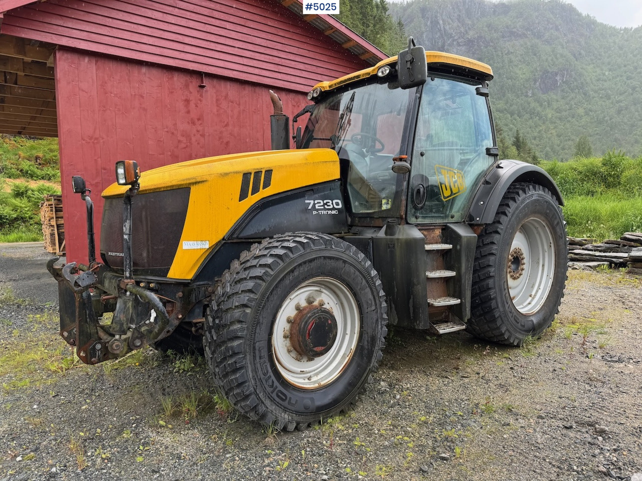2008 JCB Fastrac 7230 P-Tronic w/Front hydraulics and PTO. - Трактор: снимка 4 2008 JCB Fastrac 7230 P-Tronic w/Front hydraulics and PTO. - Трактор: снимка 4