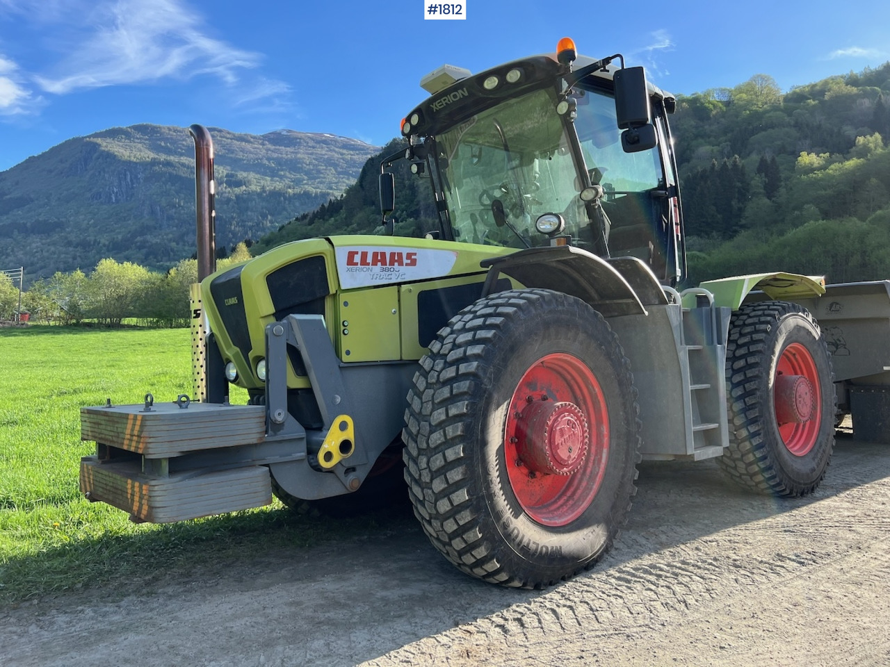 2009 Claas Xerion 3800 - Трактор: снимка 1 2009 Claas Xerion 3800 - Трактор: снимка 1