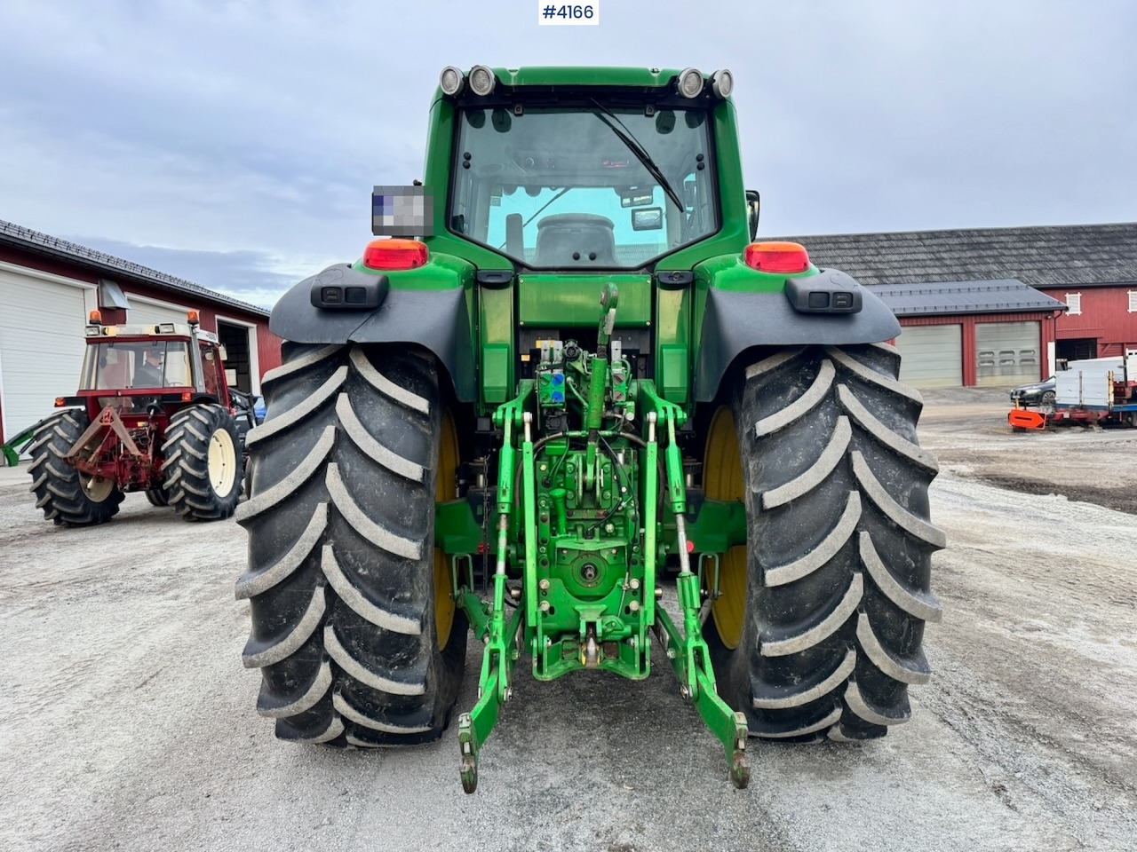 2010 John Deere 7430 w/ Front loader and GPS. 3760 hours! - Трактор: снимка 4 2010 John Deere 7430 w/ Front loader and GPS. 3760 hours! - Трактор: снимка 4