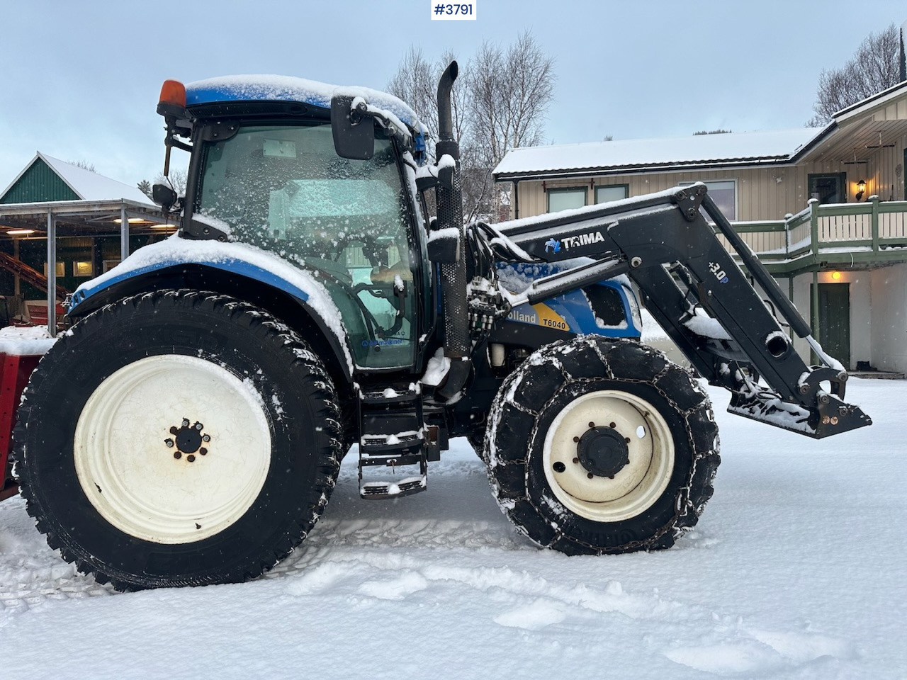 2010 New Holland T6040 4x4 plow rigged tractor w/ Trima +3.0p front loader, brand new chains, snow bucket and Westbjørn snow blower. WATCH VIDEO. - Трактор: снимка 3 2010 New Holland T6040 4x4 plow rigged tractor w/ Trima +3.0p front loader, brand new chains, snow bucket and Westbjørn snow blower. WATCH VIDEO. - Трактор: снимка 3