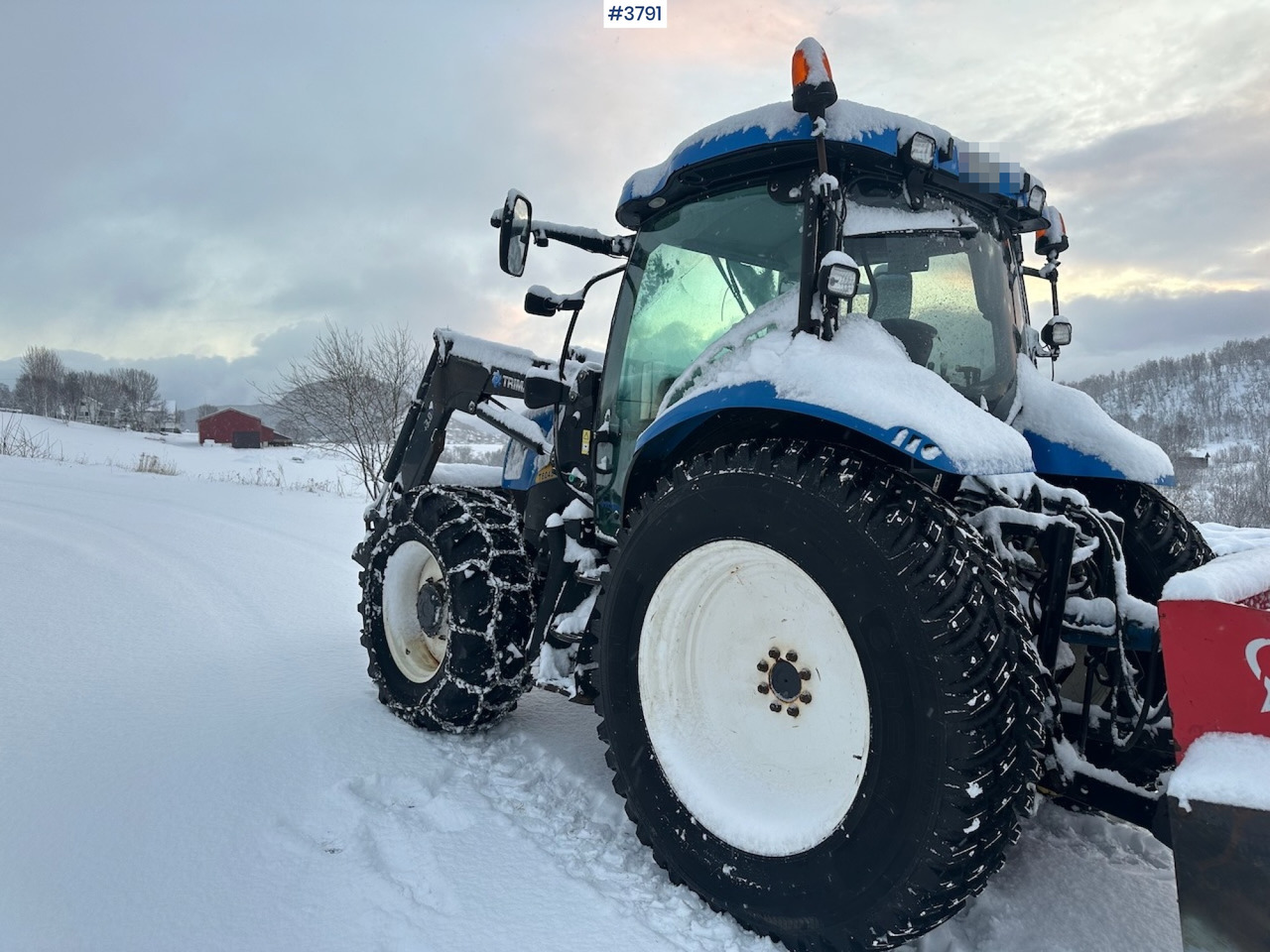2010 New Holland T6040 4x4 plow rigged tractor w/ Trima +3.0p front loader, brand new chains, snow bucket and Westbjørn snow blower. WATCH VIDEO. - Трактор: снимка 5 2010 New Holland T6040 4x4 plow rigged tractor w/ Trima +3.0p front loader, brand new chains, snow bucket and Westbjørn snow blower. WATCH VIDEO. - Трактор: снимка 5