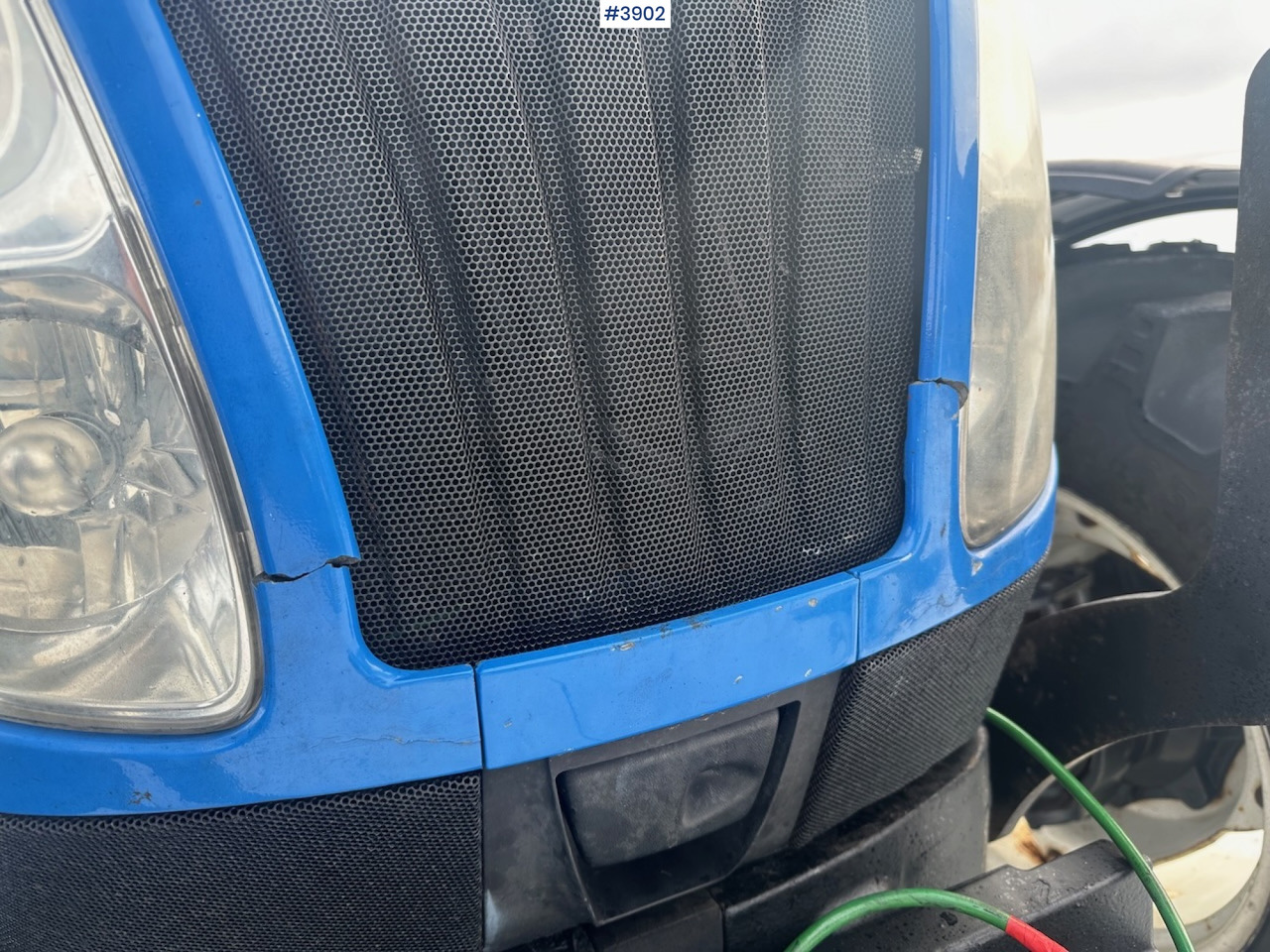 Трактор 2011 New Holland T5070 4x4 m/ frontlaster: снимка 13