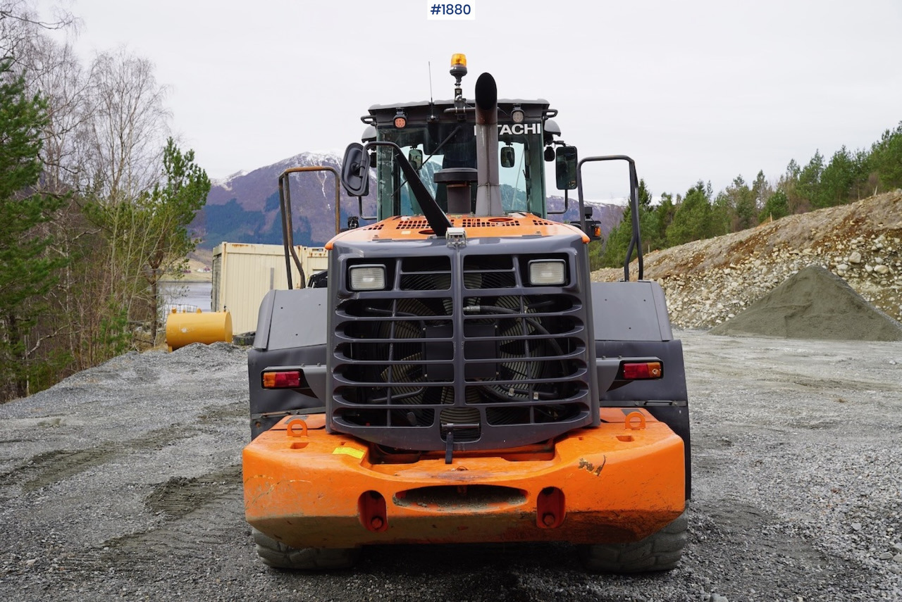 2012 Hitachi ZW220 - Колесен товарач: снимка 5 2012 Hitachi ZW220 - Колесен товарач: снимка 5