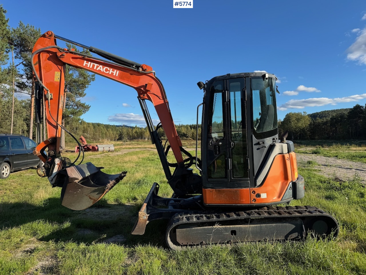 2012 Hitachi ZX 52 U-3 CLR - Багер: снимка 1 2012 Hitachi ZX 52 U-3 CLR - Багер: снимка 1