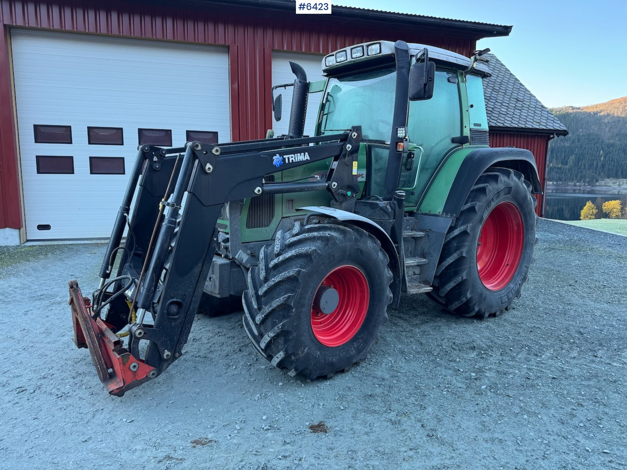 2013 Fendt 412 Vario TMS w/ front loader and plow plate. New engine! - Трактор: снимка 2 2013 Fendt 412 Vario TMS w/ front loader and plow plate. New engine! - Трактор: снимка 2