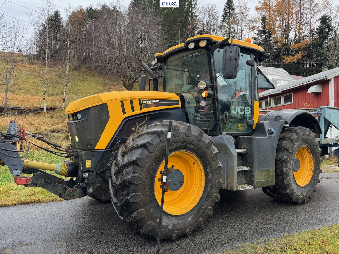 2015 JCB Fastrack 4220 w/ front hydraulics, front PTO and plow plate. Low hours! - Трактор: снимка 1 2015 JCB Fastrack 4220 w/ front hydraulics, front PTO and plow plate. Low hours! - Трактор: снимка 1