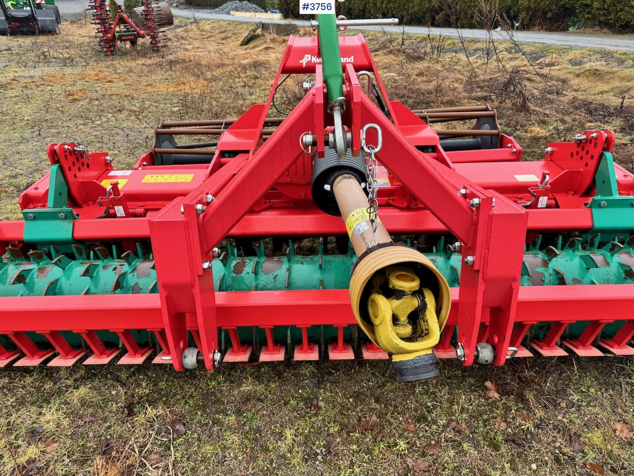 2016 Kverneland NG-S 101 rotary harrow w/ frontkit. - Машина за обработка на почвата: снимка 3 2016 Kverneland NG-S 101 rotary harrow w/ frontkit. - Машина за обработка на почвата: снимка 3